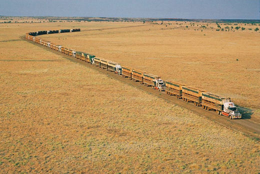 Silniční vlaky v Austrálii.jpg